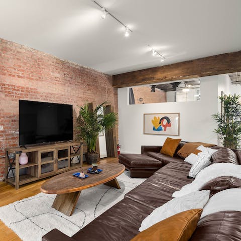 Chill out amid high ceilings and huge windows at this comfortable Noho loft
