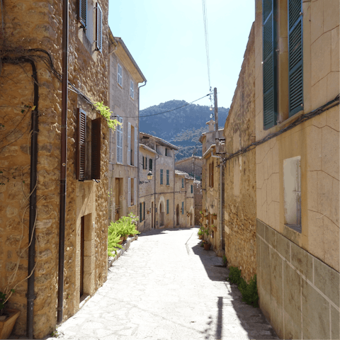 Stay in the historic heart of Pollensa –  one of Mallorca's honey-stoned old towns