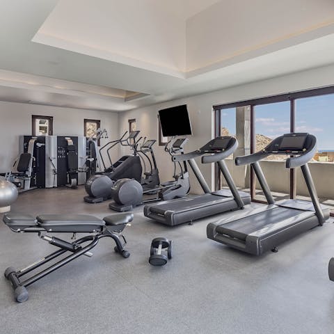 Keep up your workout routine in the well-equipped gym