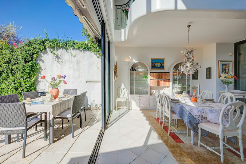 Mougins Mornings additional image