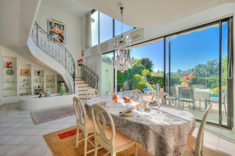Mougins Mornings additional image