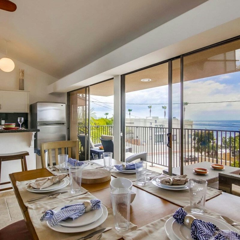 Breakfast at the dining table with sea views