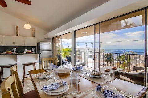 Breakfast at the dining table with sea views