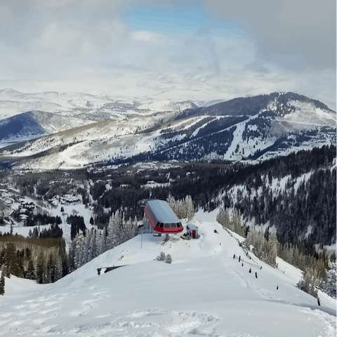 Hit the ski slopes and glide through powder – Park City Mountain is a quick five-minute drive away 