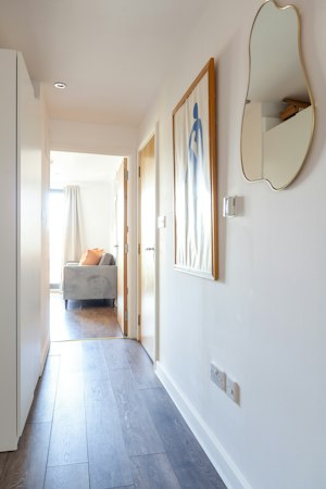 Hackney Sunshine image 11