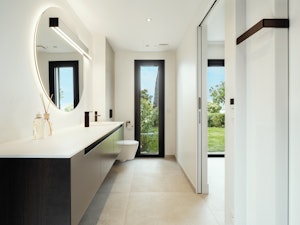 Champagne-Flavoured image 11