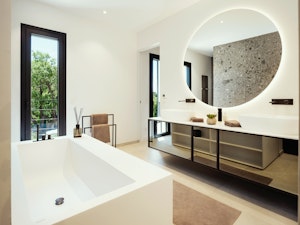 Champagne-Flavoured image 4