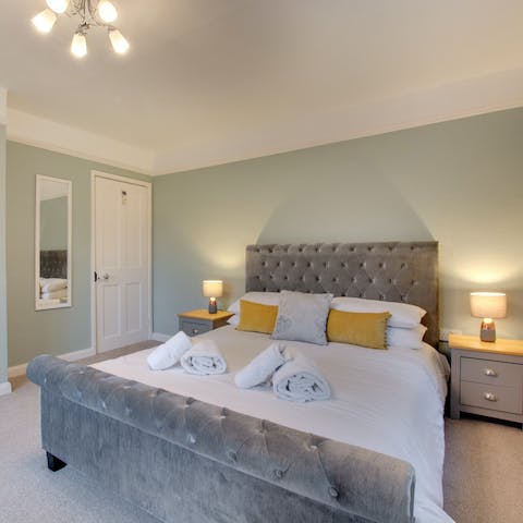 Enjoy an undisturbed night's sleep in this tranquil corner of the county