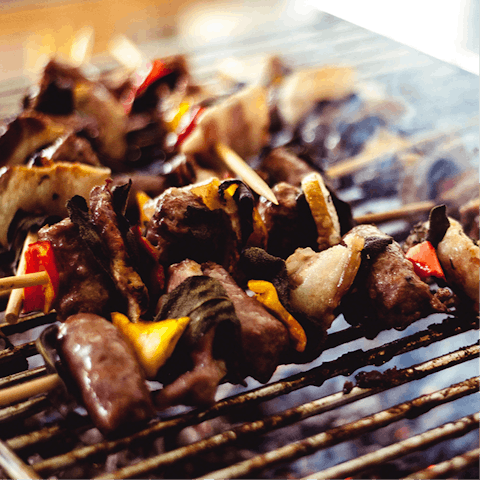 Gather everyone round for a wholesome barbecue at lunch