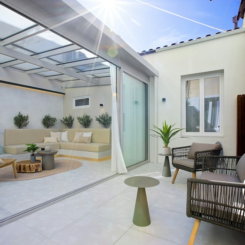Cosmopolitan Scene additional image
