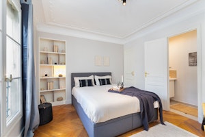 Modern Classics image 6
