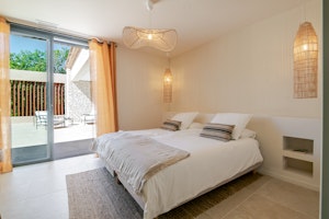 Provincial Charm image 9