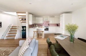 Portobello Mews image 3