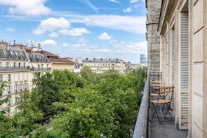 Parisian Evenings image 6