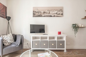 L'Art Deco Hideaway image 8