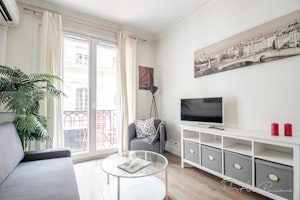 L'Art Deco Hideaway image 7