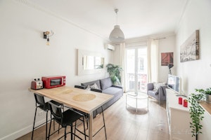L'Art Deco Hideaway image 5