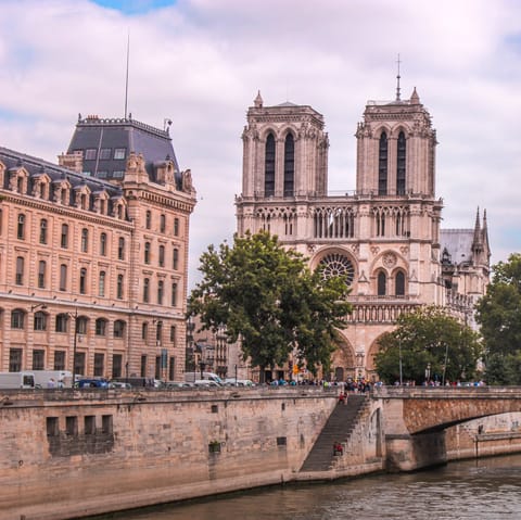 Walk eleven minutes to see the medieval cathedral of Notre-Dame