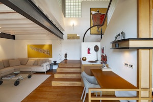 Forest & Hills image 13
