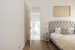 Weekend Living image 7
