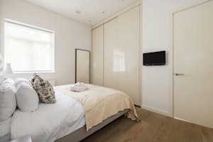 Weekend Living image 3