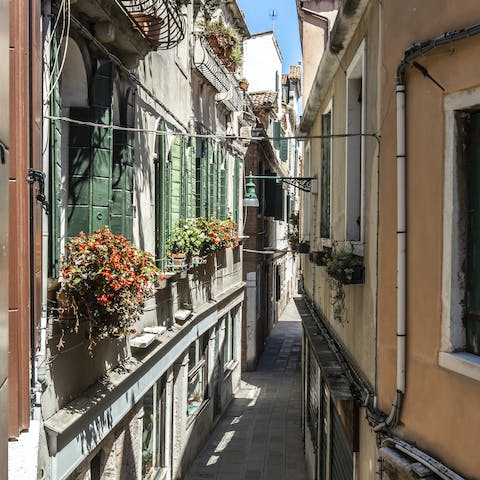 Mosey down the romantic backstreets, hopping from meal to meal