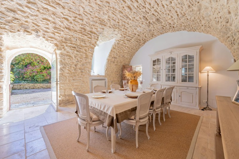 Provençal Charms main image