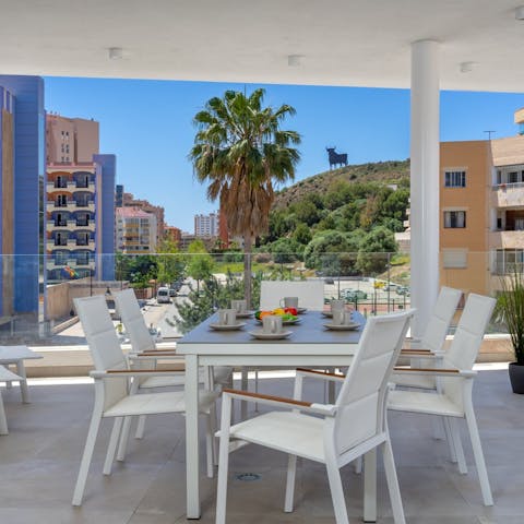 Start mornings with a family breakfast on the private terrace