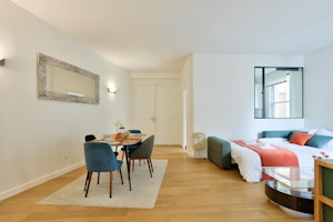 A Portrait of Paris image 9