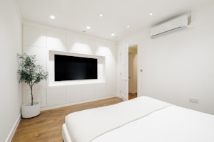 Regal Haven image 2