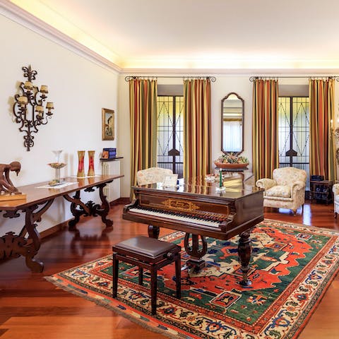 Entertain your guests after dinner at the piano