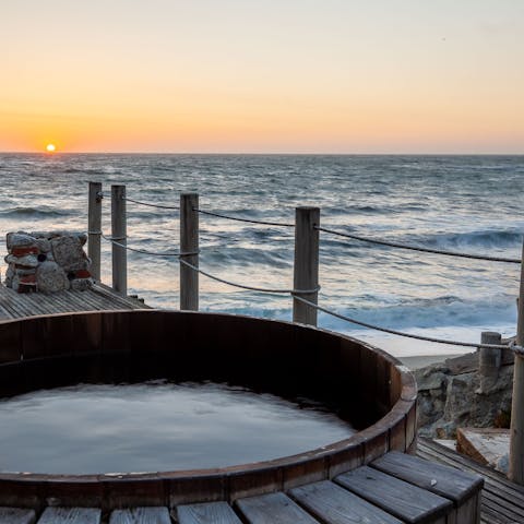 Enjoy unforgettable sunset views from the hot tub