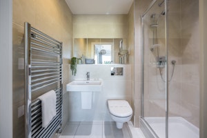 Harbour Shores image 12