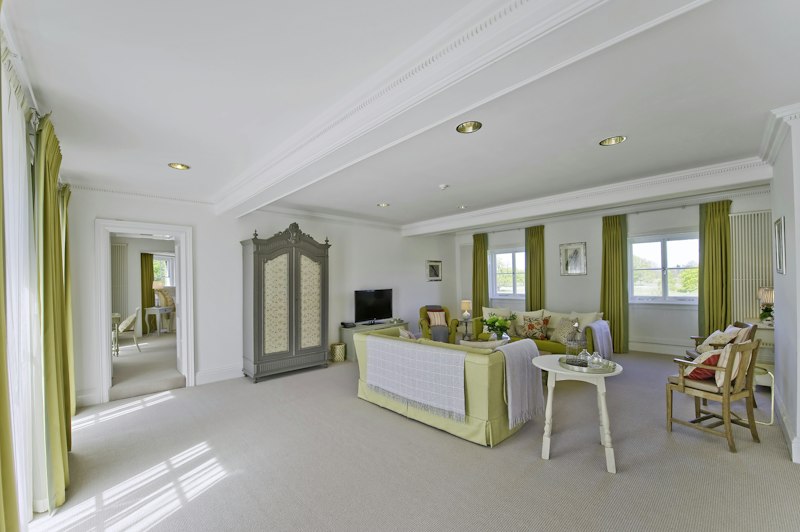Court Suite additional image