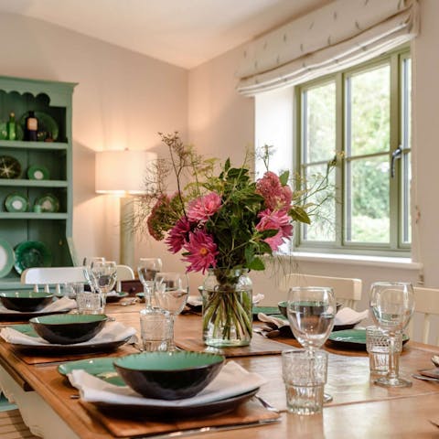 Dine in style at the farmhouse table