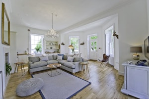 Upper Garden Suite image 1