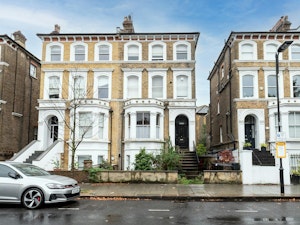 The Gold Home image 11