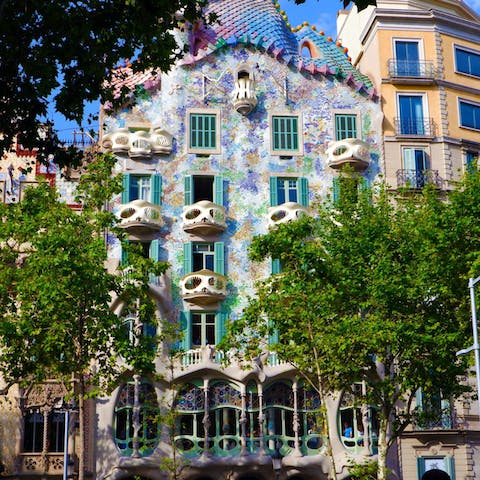 Admire Gaudí's masterpiece, Casa Batlló, a three-minute stroll away
