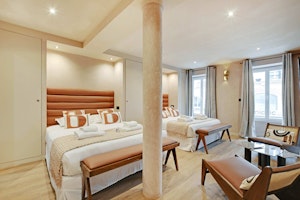 Fine Paris image 7