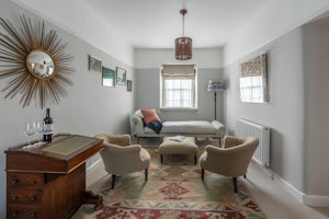 Frome Townhouse image 7