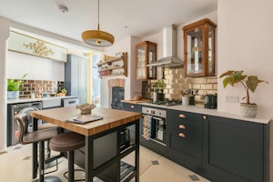 Frome Townhouse image 5
