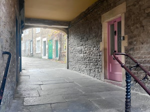 Frome Townhouse image 3