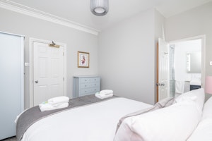 The House of York image 12