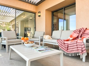Riviera Mornings image 7