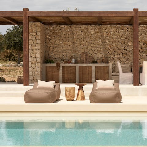 Lie back on the poolside sun loungers and sun yourself as the hours slip away from you