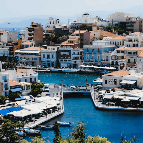 Explore Agios Nikolaos' harbour and beautiful beaches