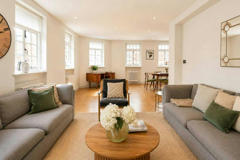 Mayfair Oak main image