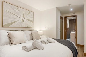 Fitzrovia Made Easy image 11
