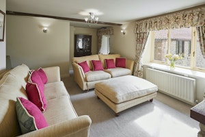 Tranquil Farmhouse image 14
