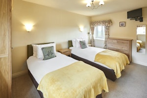 Tranquil Farmhouse image 7